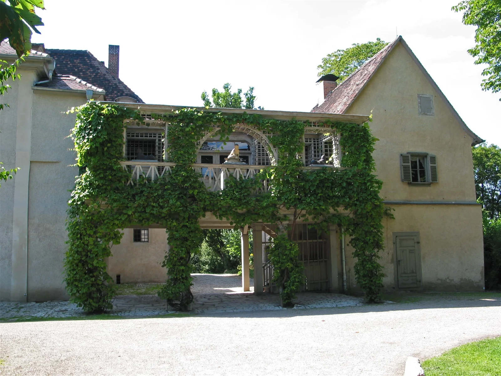 Tiefurt Mansion and Park