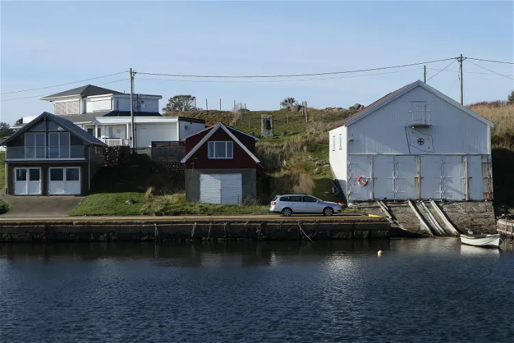 Østhasselstrand Redningsstasjon