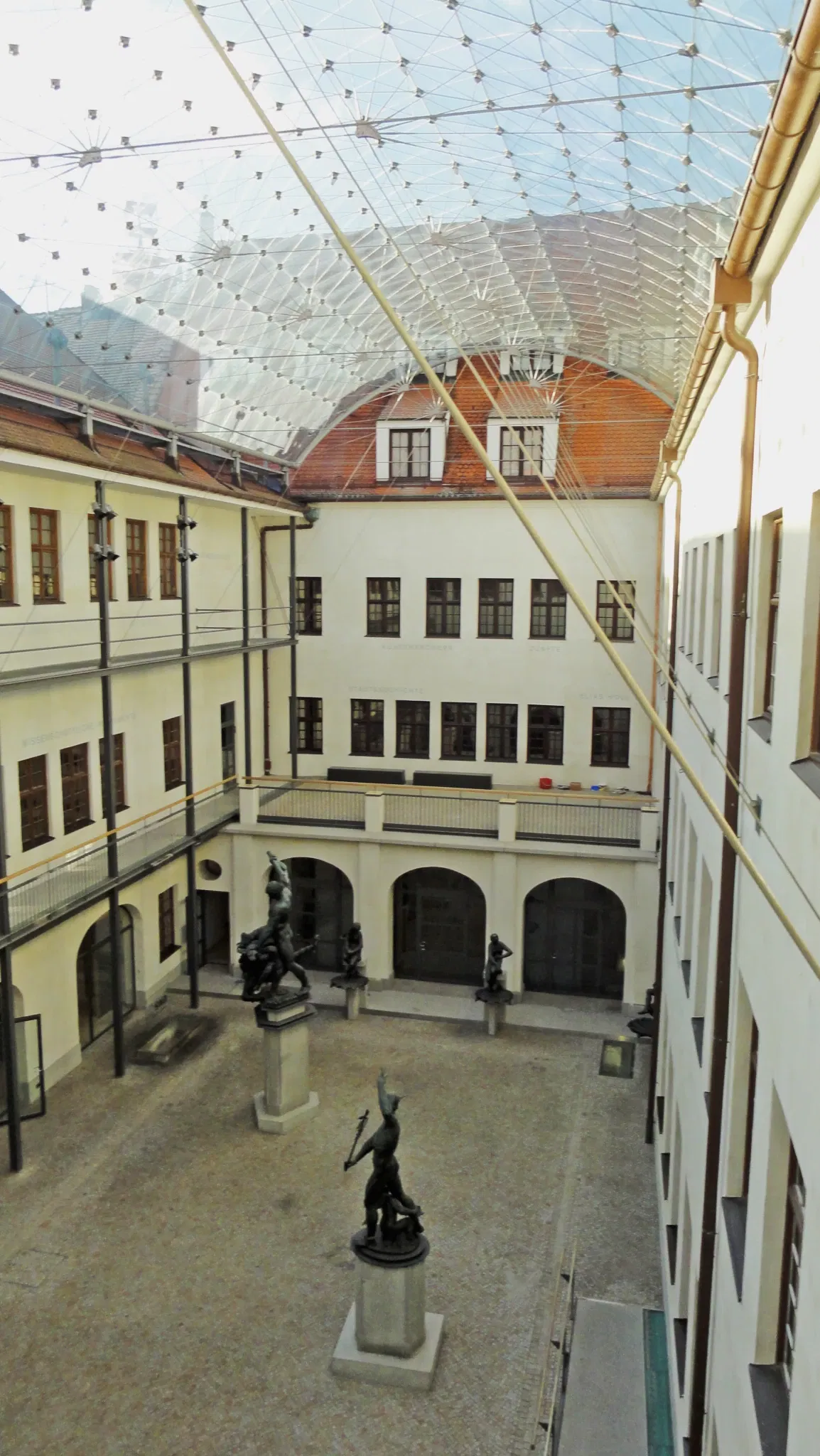 Maximilian Museum
