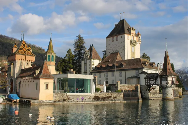 Oberhofen Castle