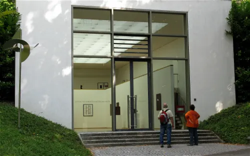 Skulpturenhalle der Stiftung für konkrete Kunst Roland Phlebs