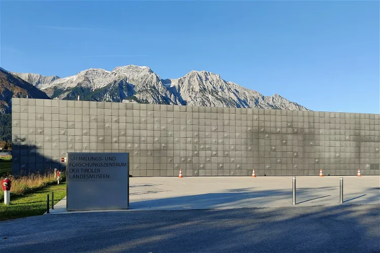 Sammlungs- und Forschungszentrum