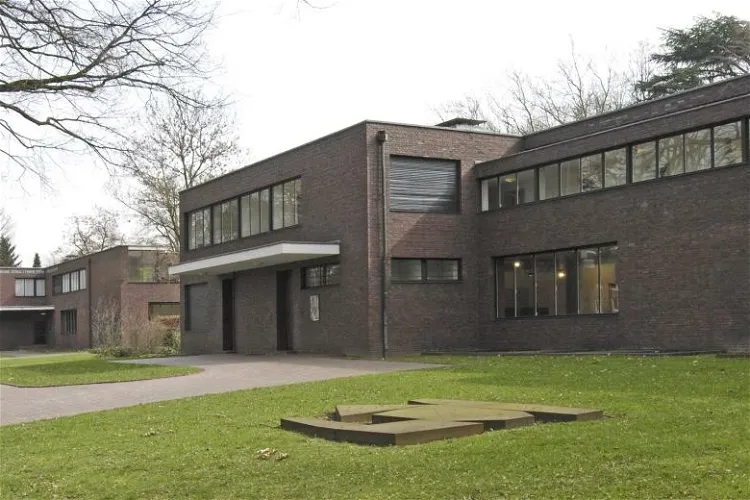 Haus Lange and Haus Esters