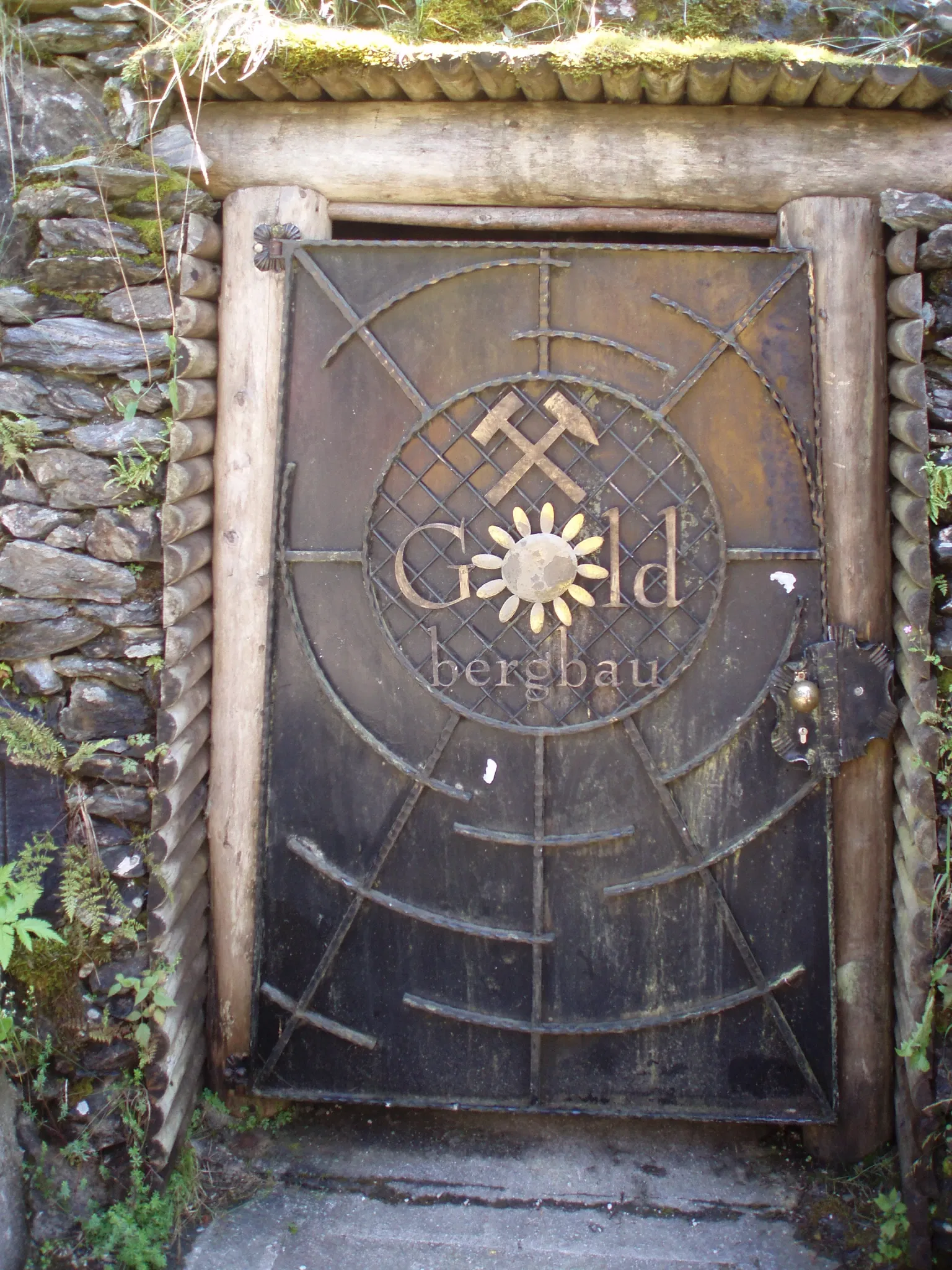 Adventure Gold Mining