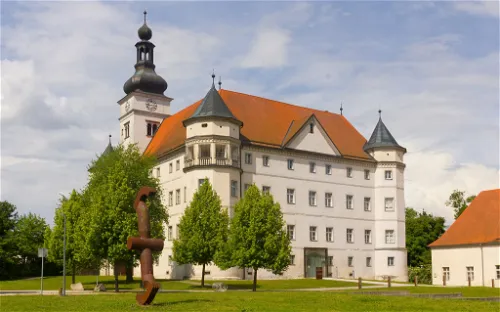 Schloss Hartheim
