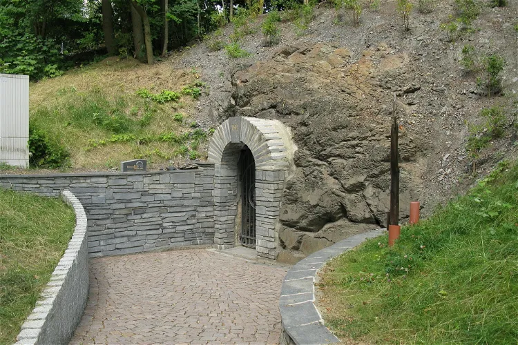 Alaunbergwerk "Ewiges Leben"