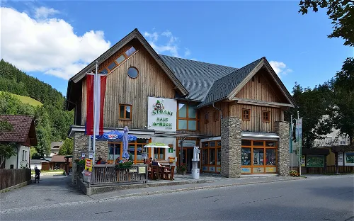 Stoani House of Music