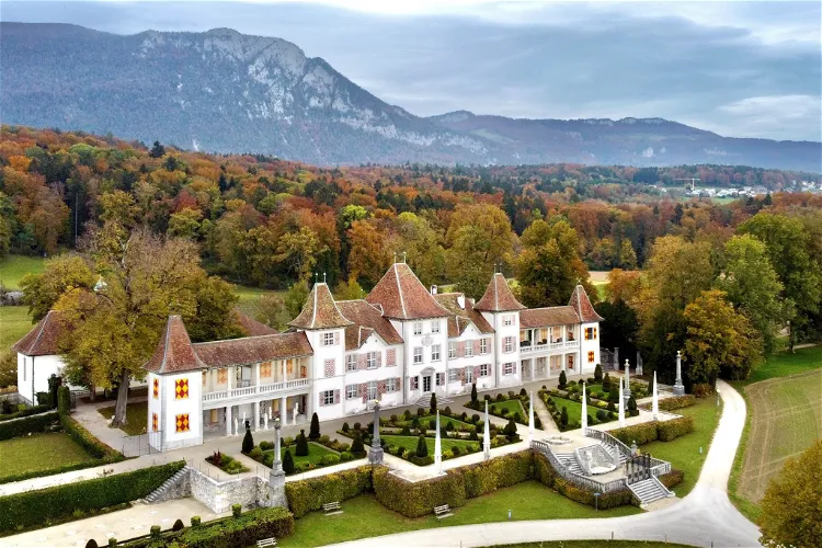 Waldegg Castle