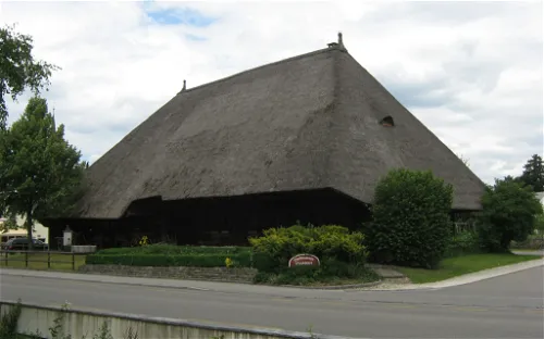 Dorfmuseum - Strohdachhaus