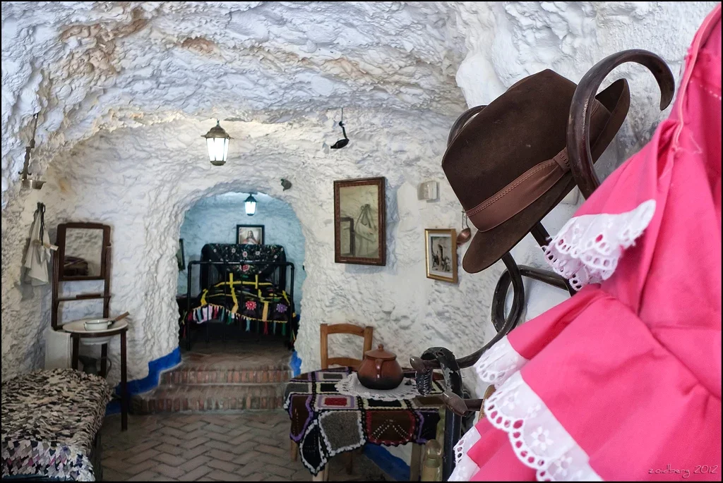 Sacromonte Caves Museum