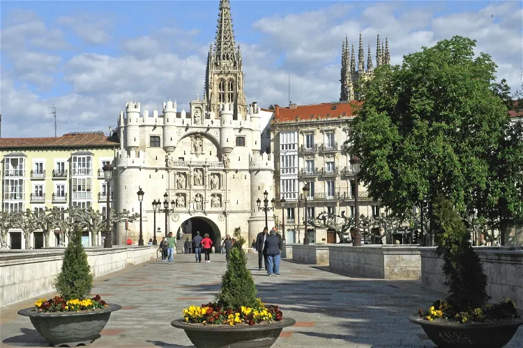 Arco de Santa María