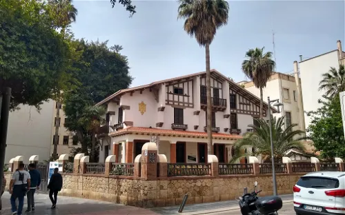 Doña Pakyta Museum of Art