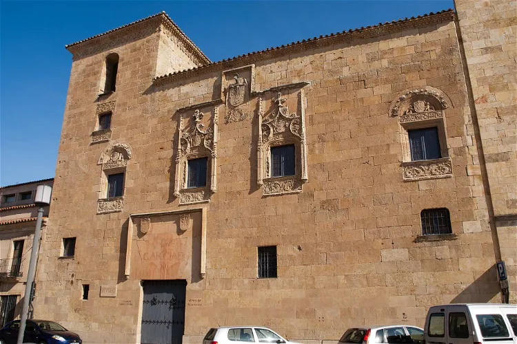Museo de Salamanca (Casa de los Doctores de la Reina)