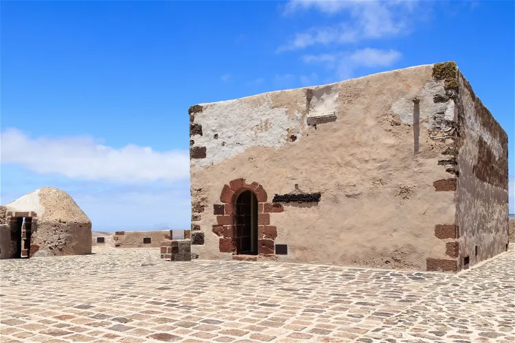 Castillo de Santa Bárbara