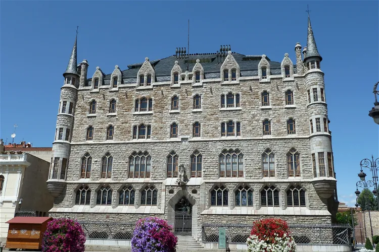 Museo Casa Botines Gaudí