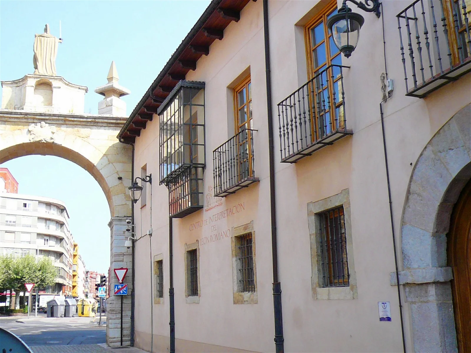 Interpretation Center of the León Roman