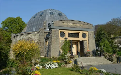 Nibelungenhalle