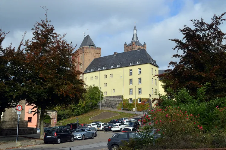 Swan Castle