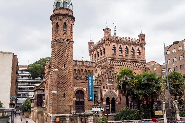 Laredo Palace