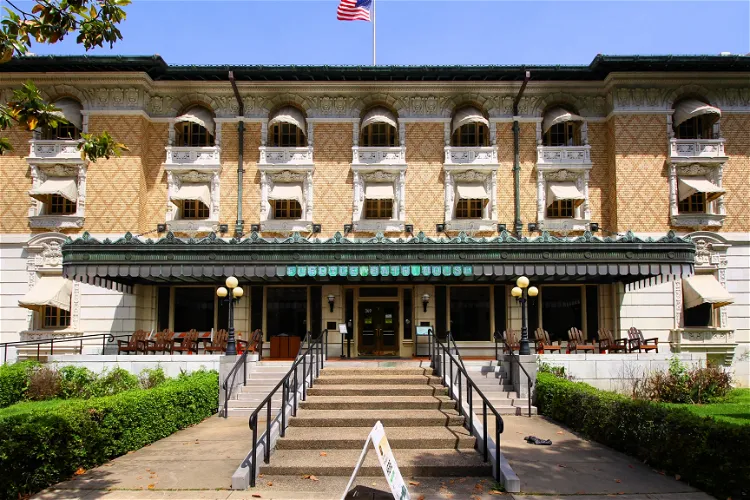 Fordyce Bathhouse Visitor Center - Hot Springs National Park