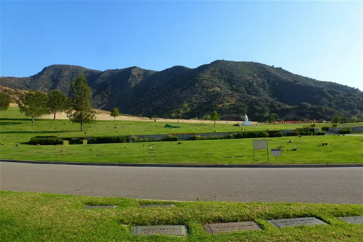 Forest Lawn Memorial Park (Hollywood Hills)