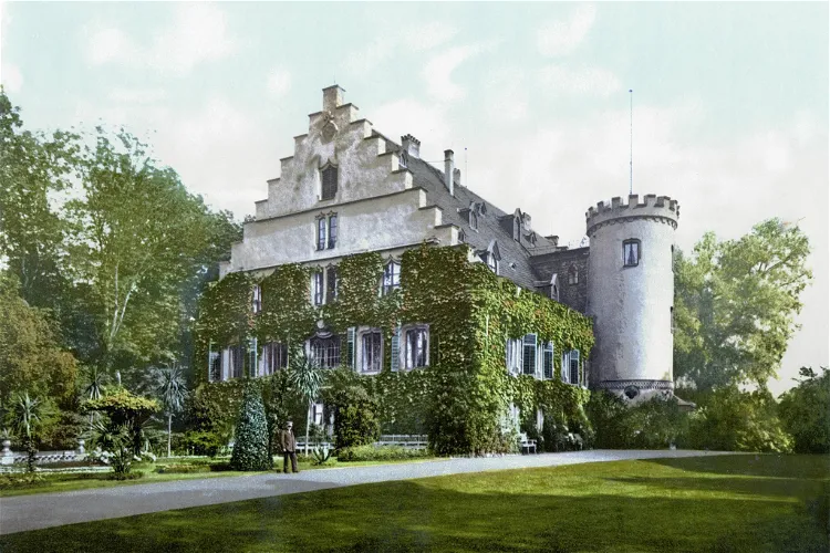 Schloss Rosenau