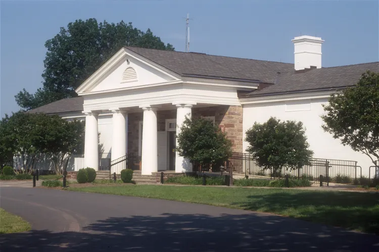 Henry Hill Visitor Center - Manassas National Battlefield Park