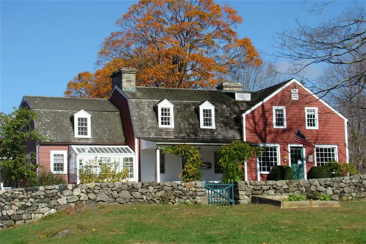 Burlingham House Visitor Center - Weir Farm National Historical Park