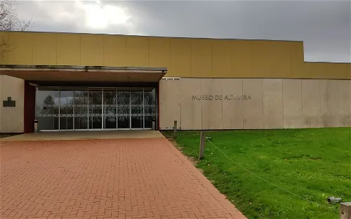 Museo Nacional y Centro de Investigación de Altamira