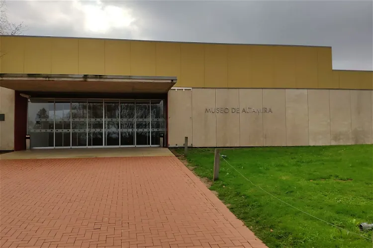 Museo Nacional y Centro de Investigación de Altamira