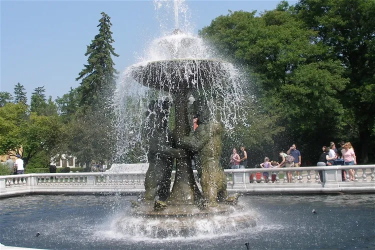 Detroit Zoo