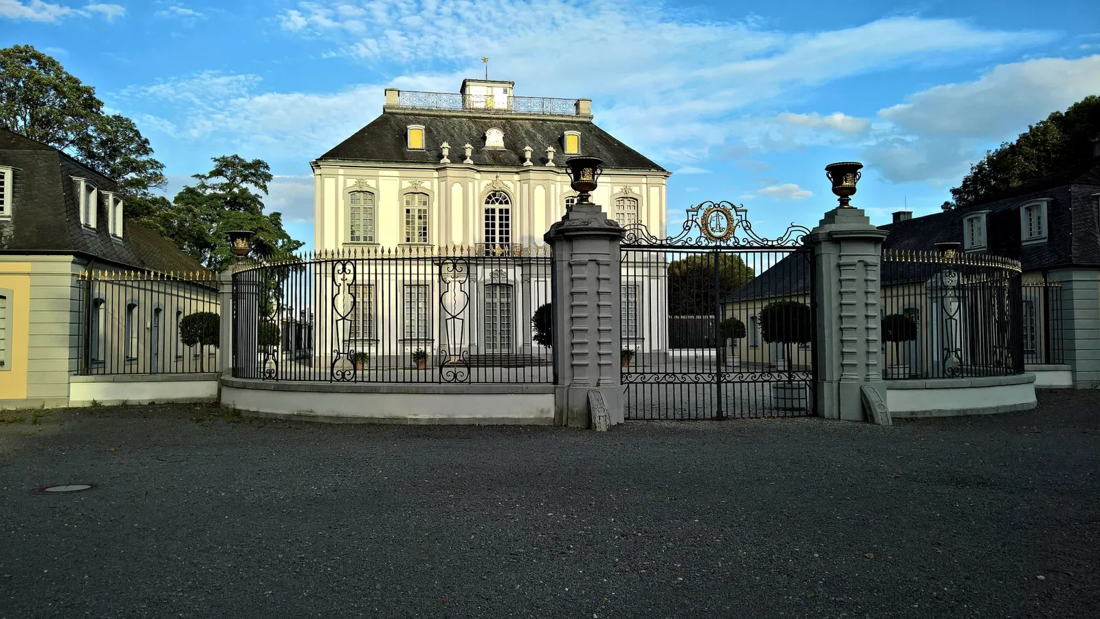 Jagdschloss Falkenlust