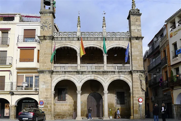 Plasencia City hall