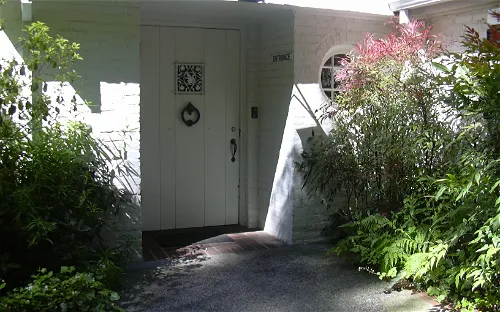 Leach Botanical Garden