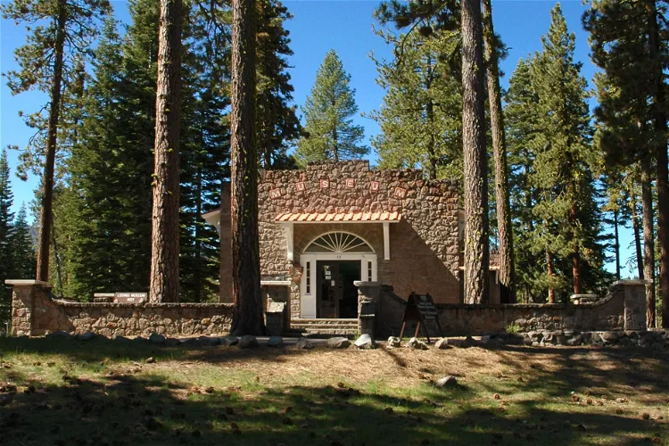 Loomis Museum