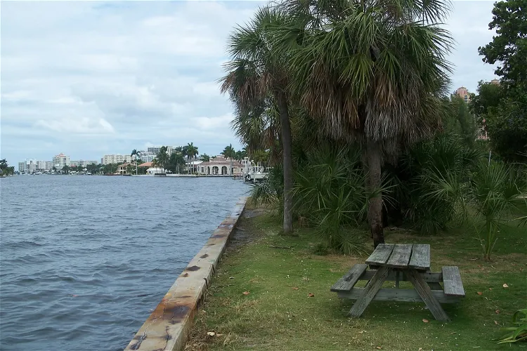Hugh Taylor Birch State Park