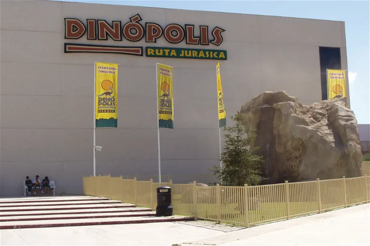 Dinosaur Theme Park
