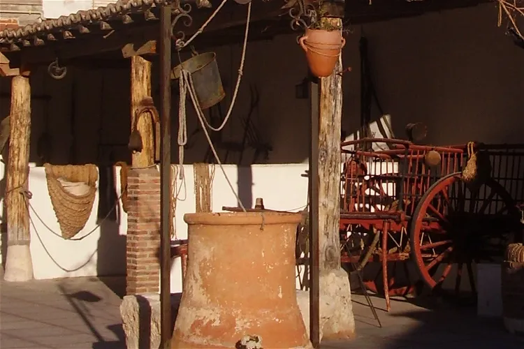 Andrés Torrejón House Museum
