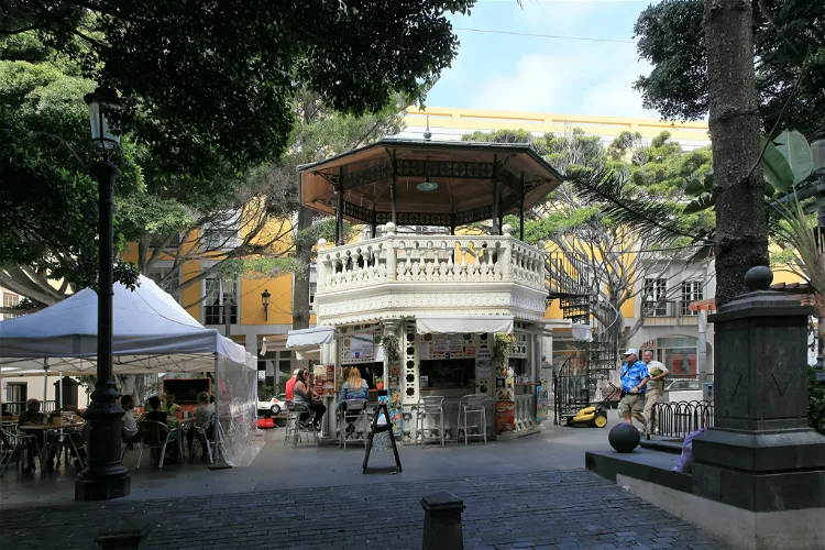 Plaza de La Alameda