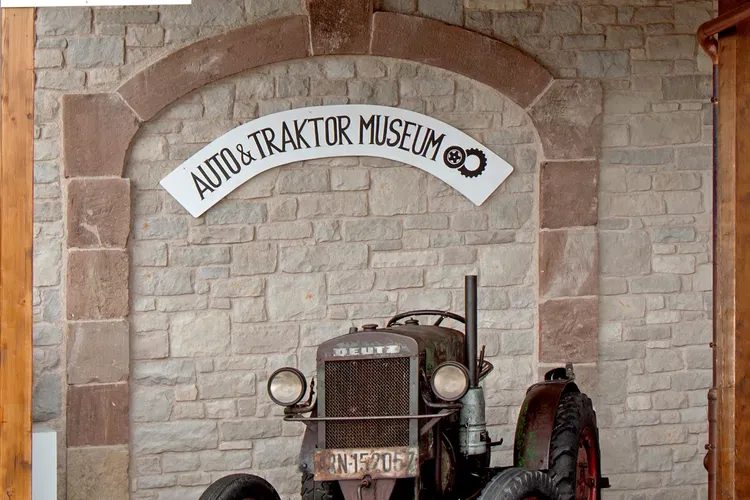 Museo de tractores del lago de Constanza