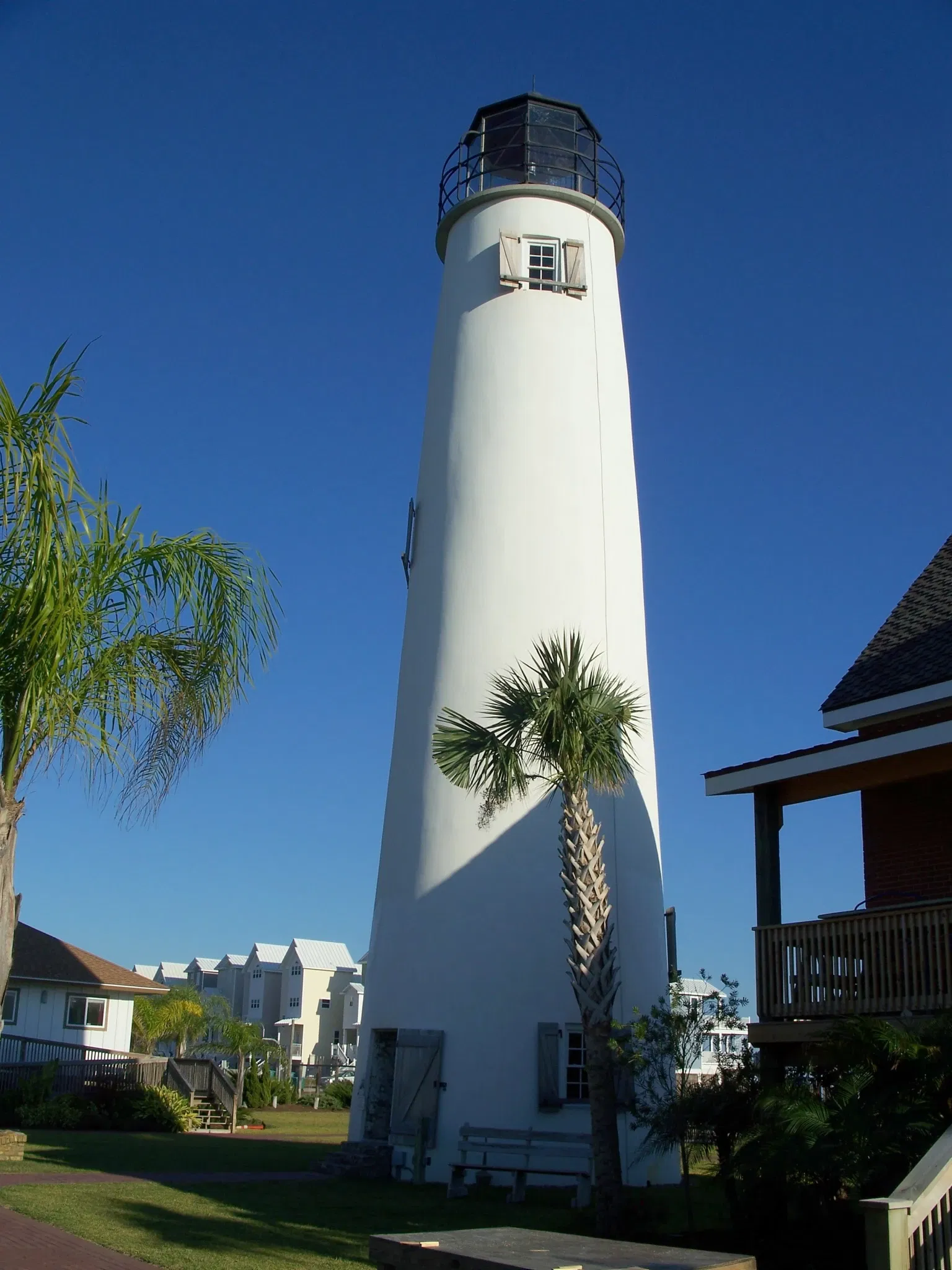 St. George Lighthouse, Museum & Gift Shop (Eastpoint) - Visitor ...