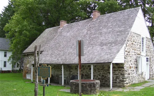 Historic Huguenot Street