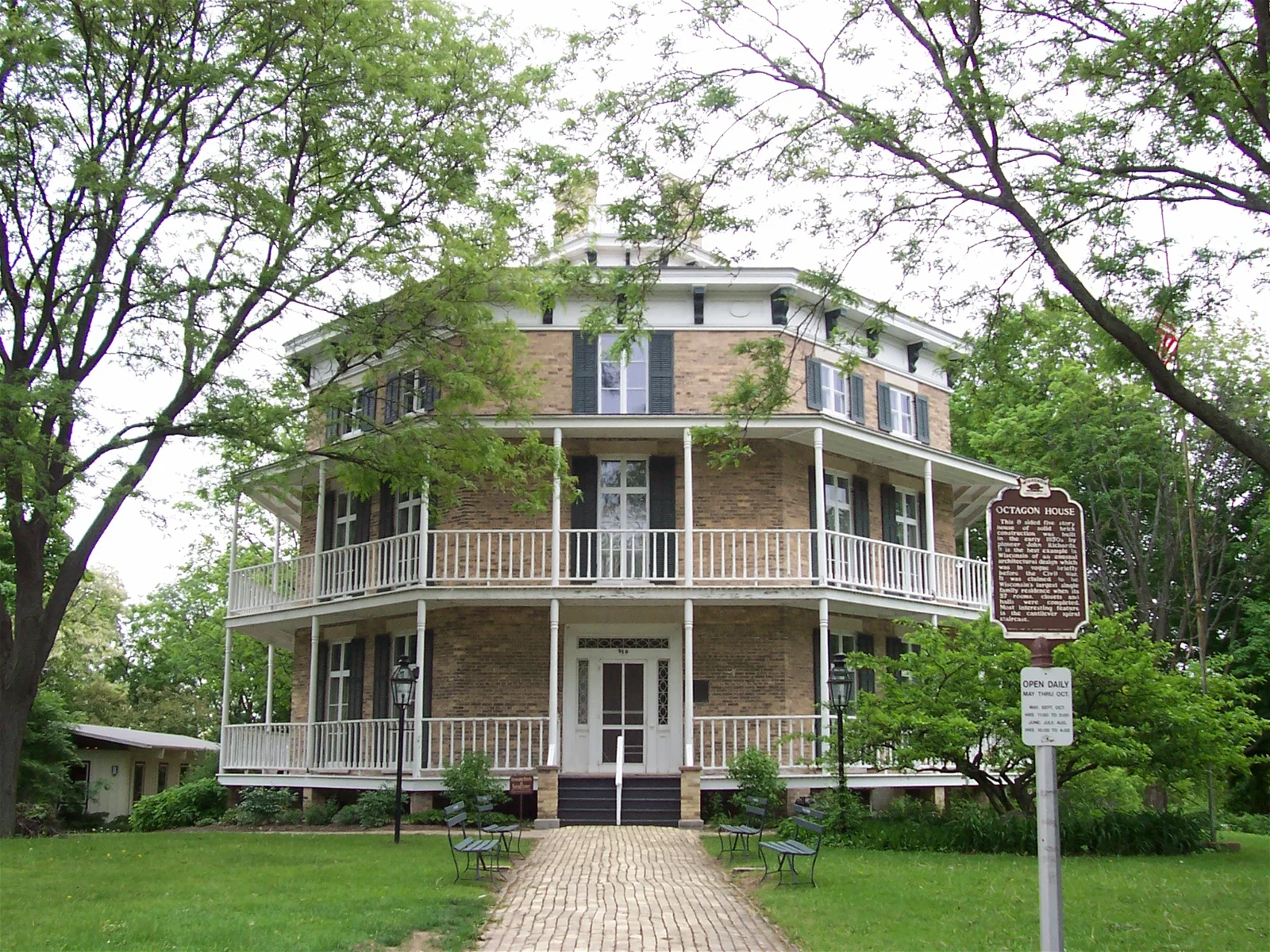 Octagon House Museum