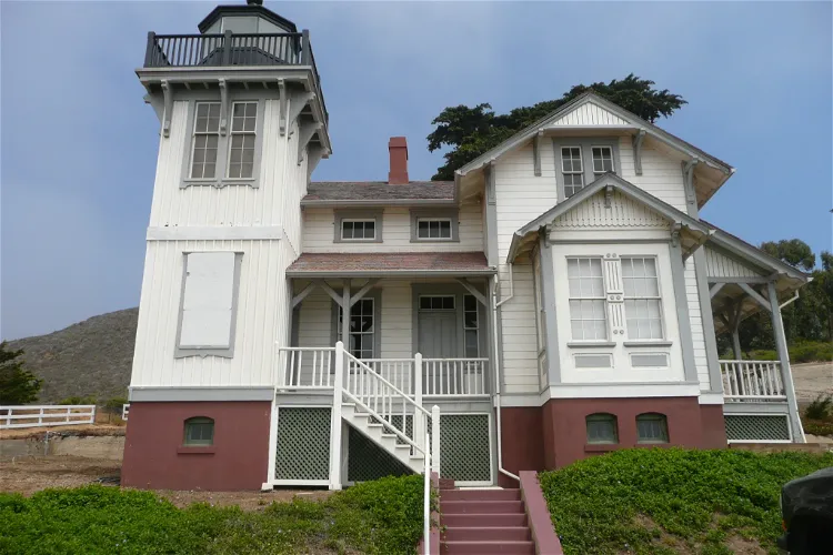 Point San Luis Lighthouse