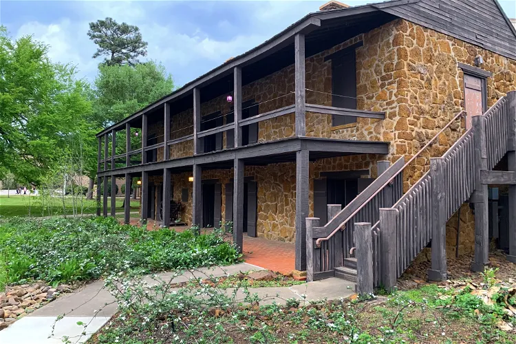 The Stone Fort Museum - Stephen F. Austin State University