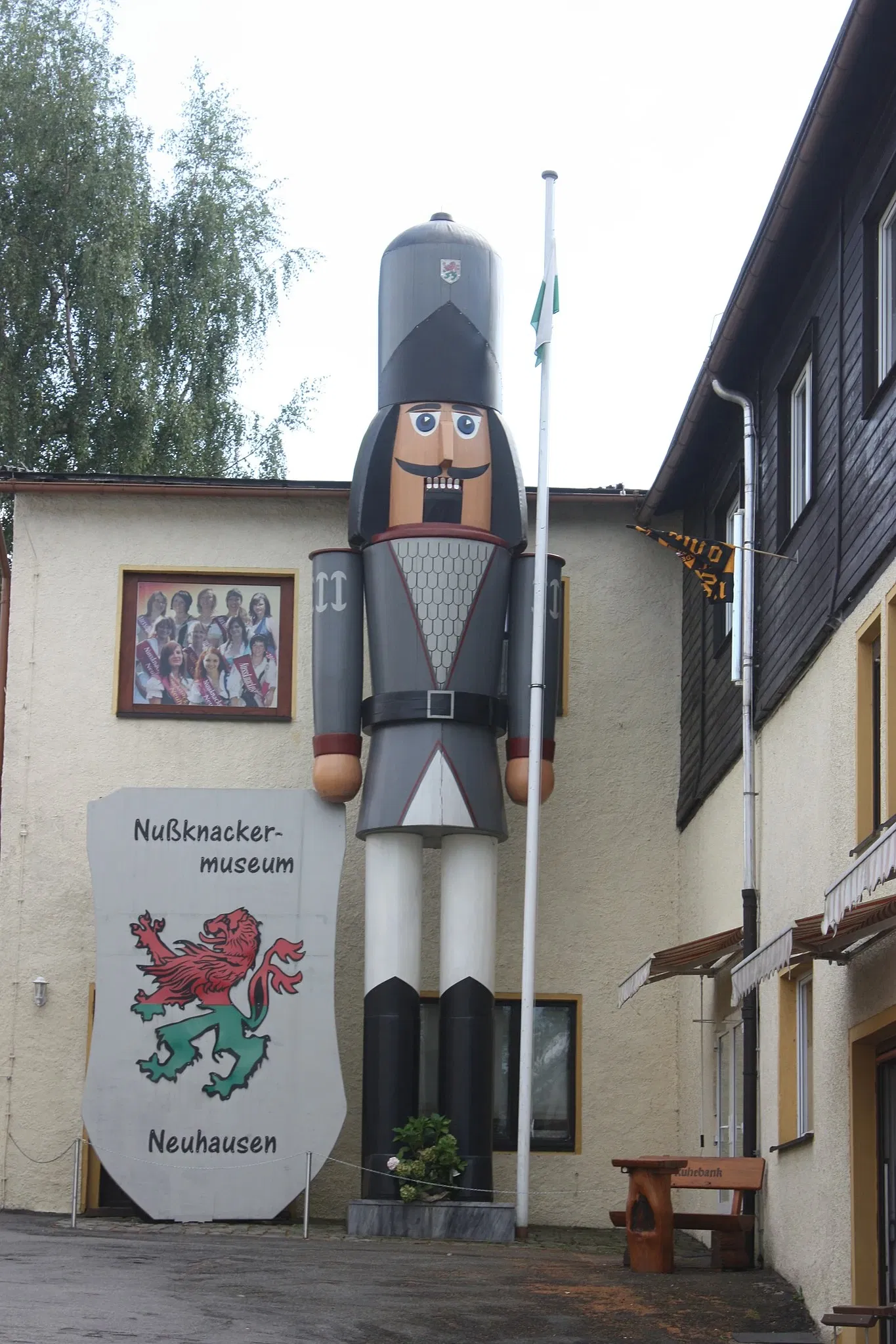 Nussknackermuseum Neuhausen