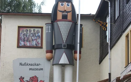 Nussknackermuseum Neuhausen