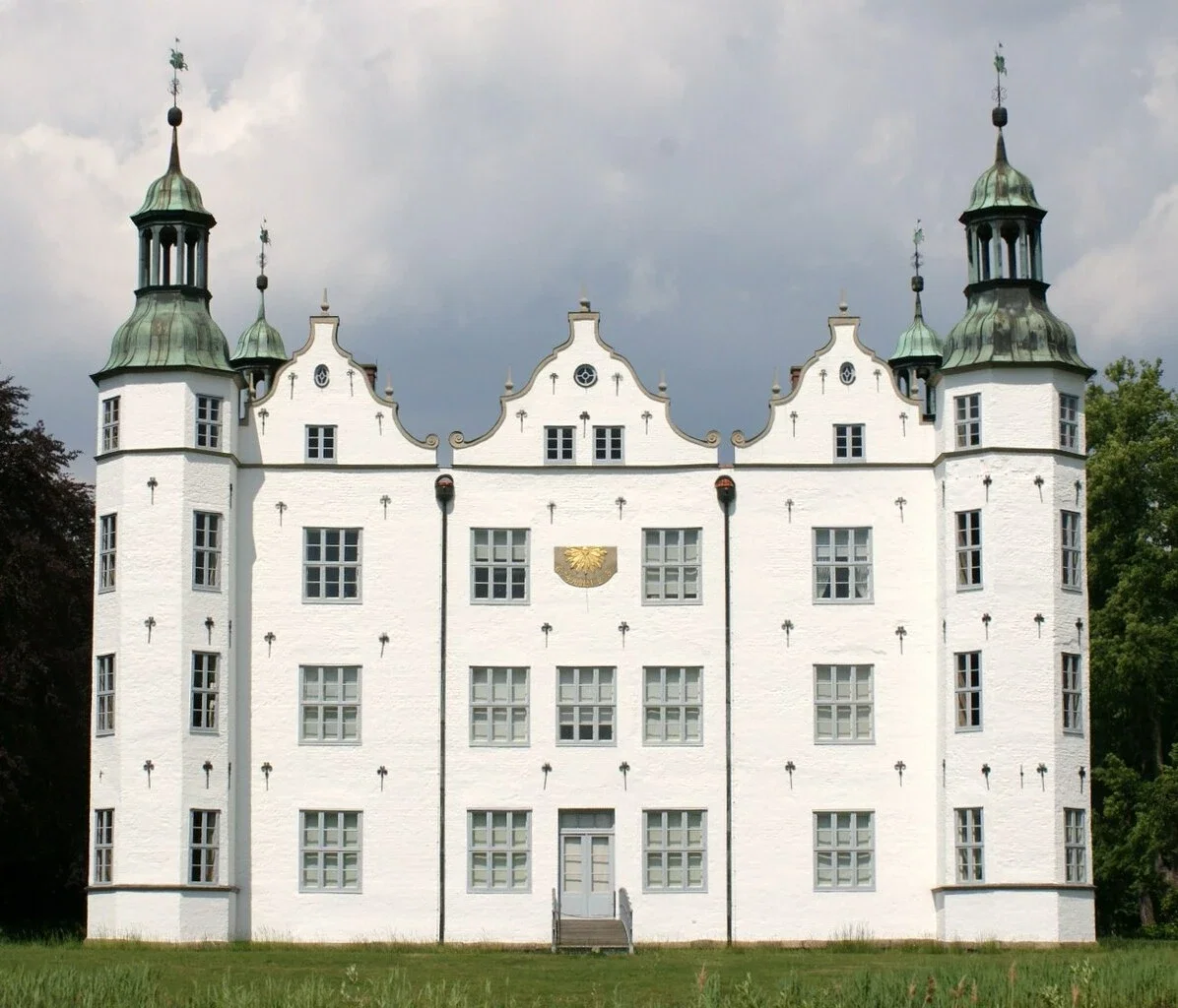 Ahrensburg Palace: A White Mansion Rising from Schleswig-Holstein Waters