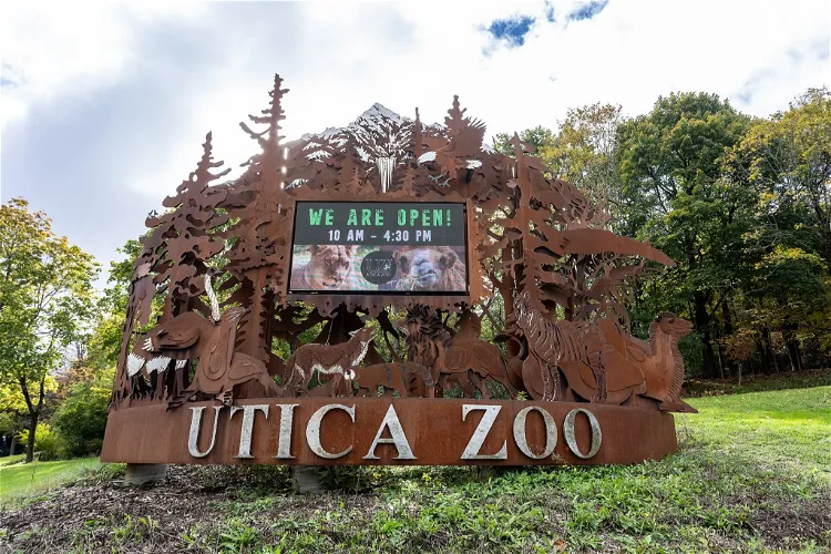 Utica Zoo