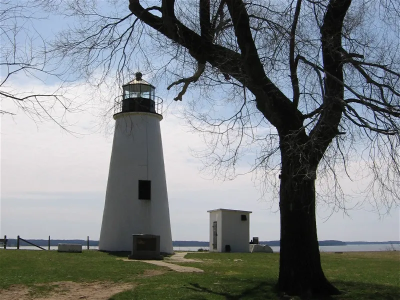 Turkey Point Raptor Viewing Turkey Point Light Station (North East) - Visitor Information & Reviews